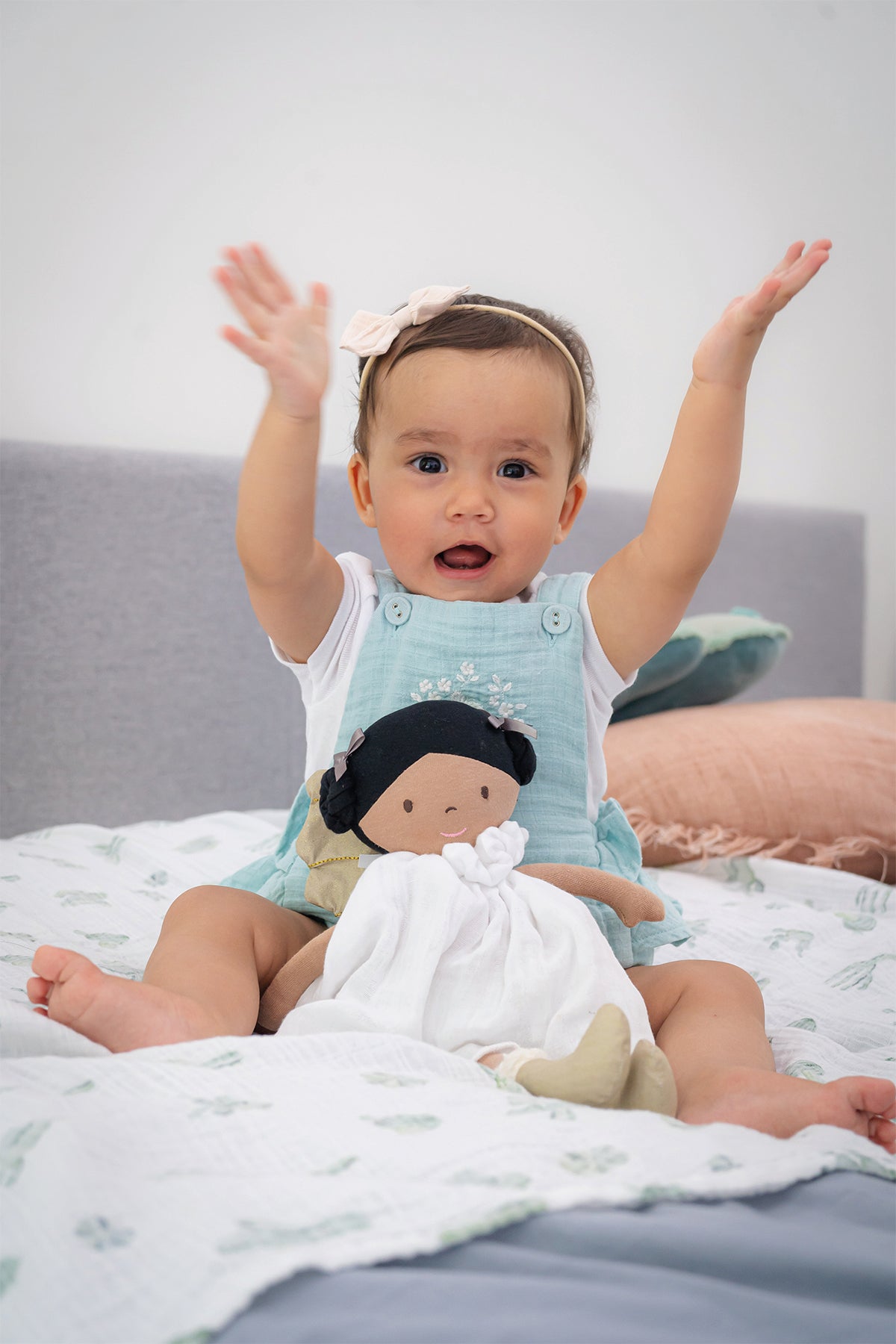 Aurora Doll with Dark Skin Tone (2)