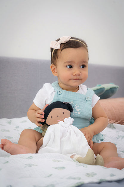 Aurora Doll with Dark Skin Tone (3)