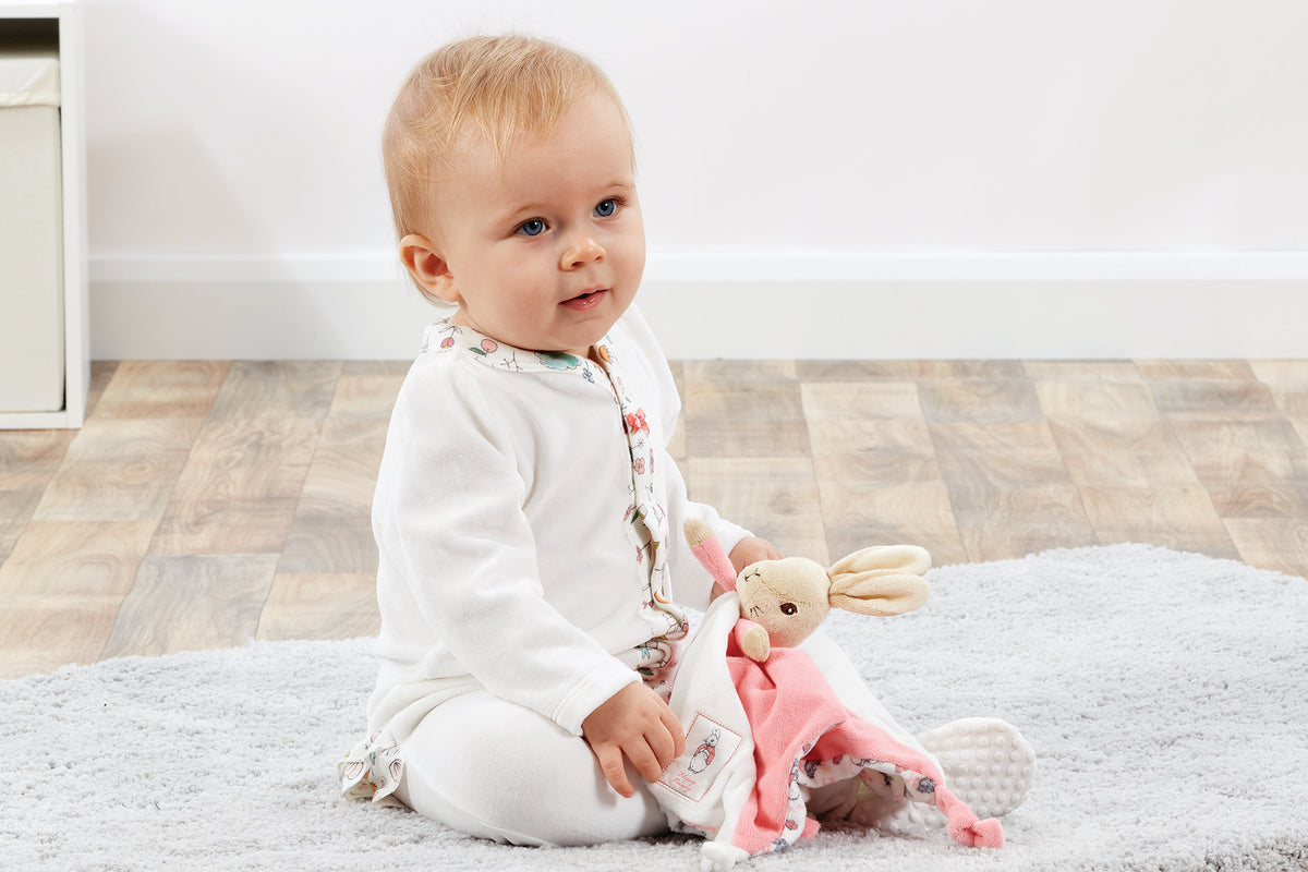 Peter Rabbit Flopsy Bunny Comfort Blanket (8)