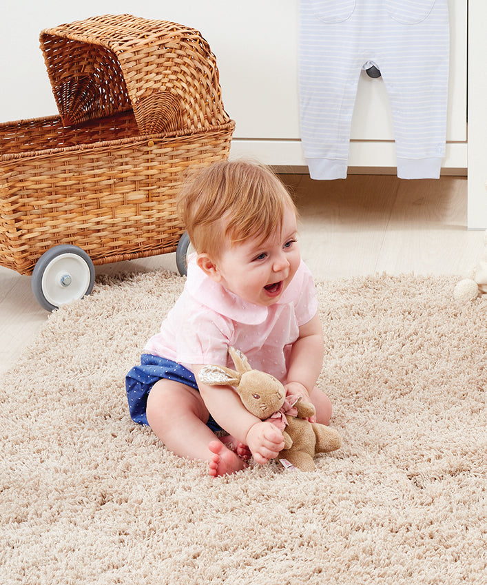 Peter Rabbit Flopsy Signature Small Soft Toy (6)