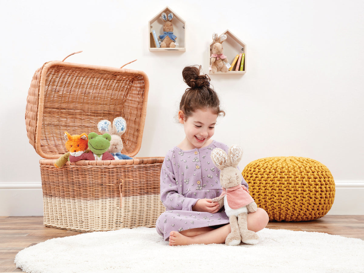 Peter Rabbit Signature Friends Flopsy Bunny Soft Toy (3)